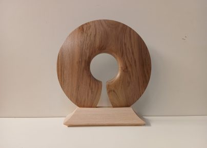 Trophée en bois tourné