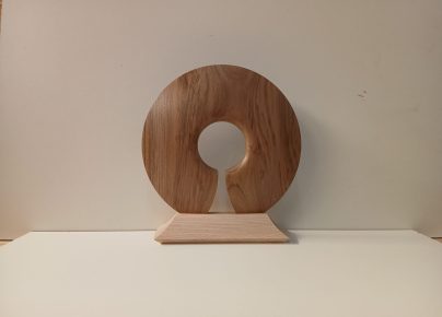Trophée en bois tourné