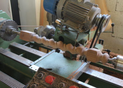 Tourneur sur bois torsade