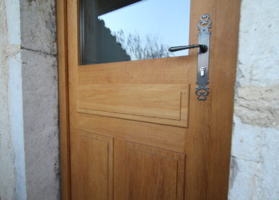 porte d'entrée en bois