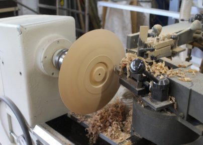 Trophée en bois tourné